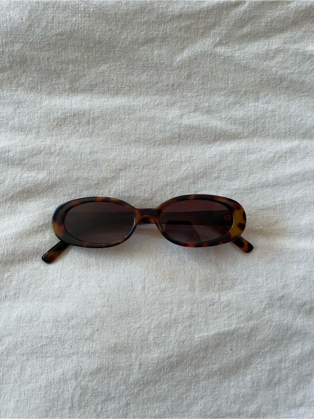 Retro Oval Tortoiseshell Sunglasses - Brown Lenses